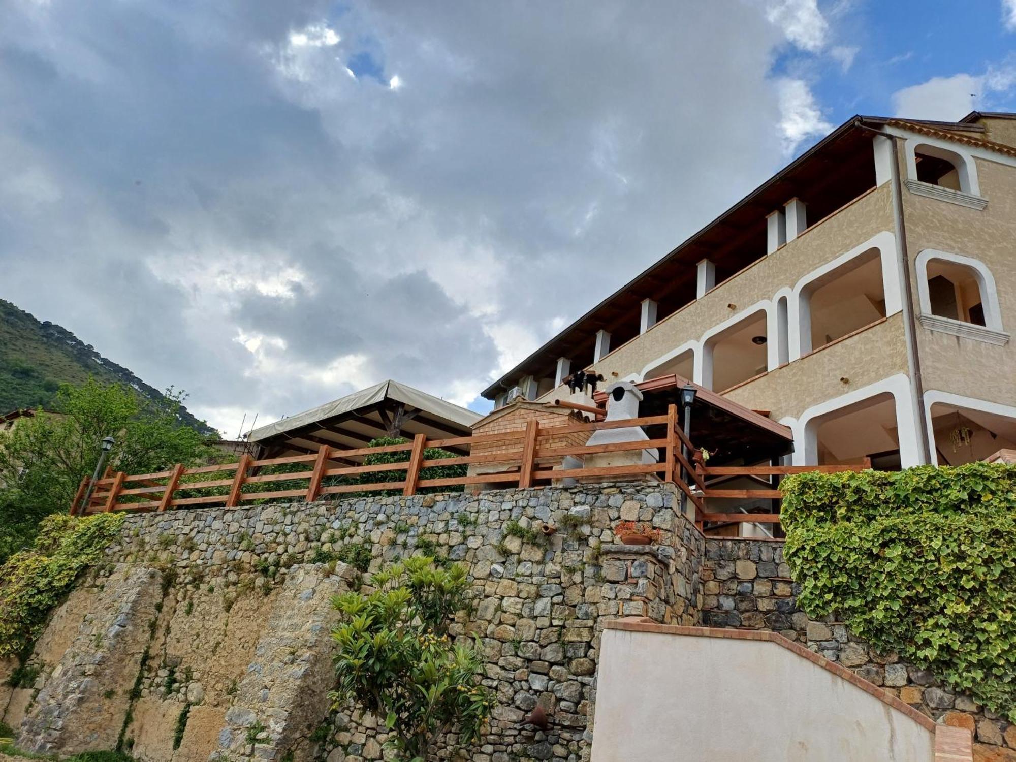 Country House B&B Antica Dimora Del Sole กาเมรอตา ภายนอก รูปภาพ