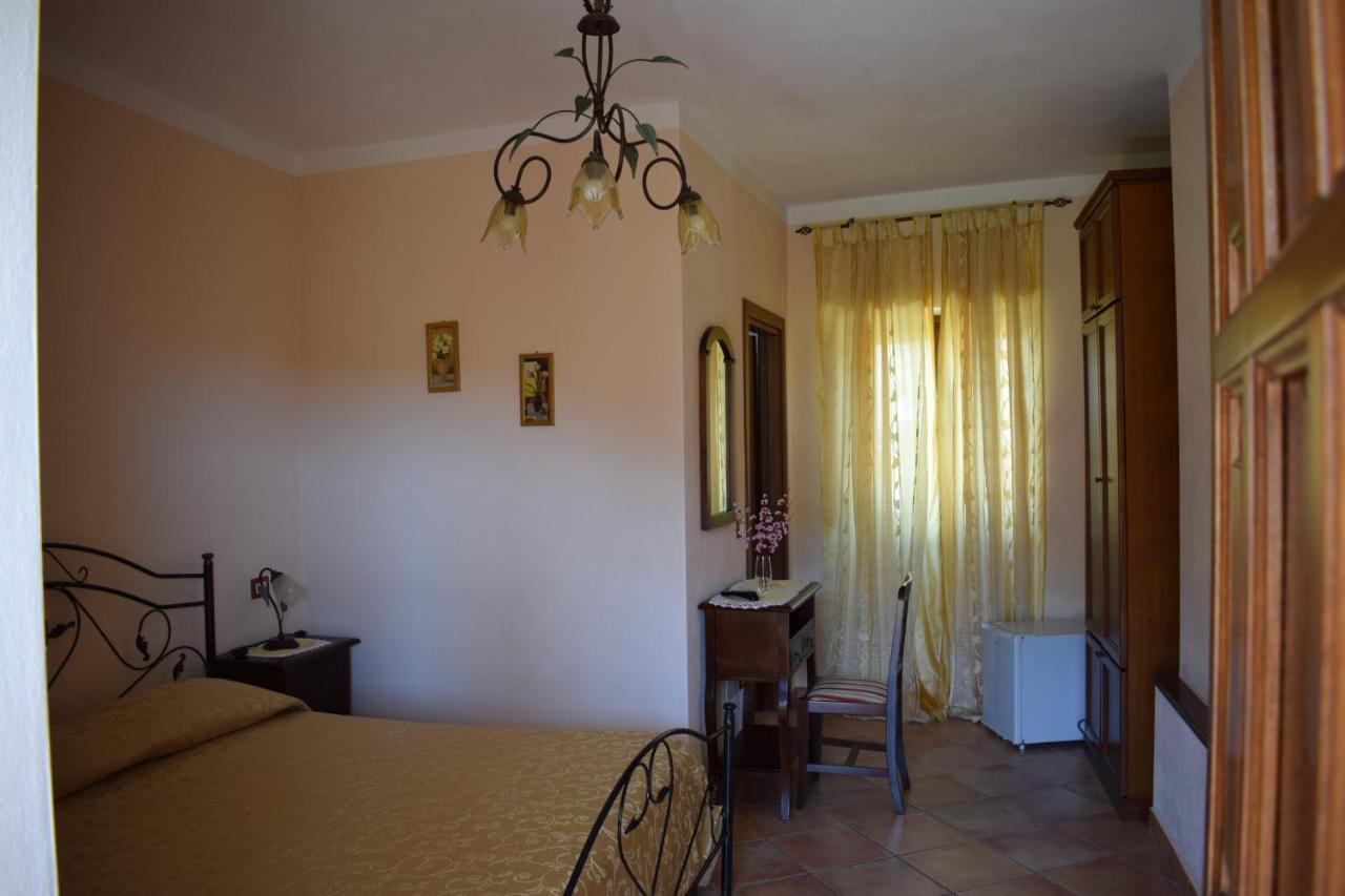 Country House B&B Antica Dimora Del Sole กาเมรอตา ภายนอก รูปภาพ